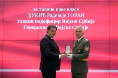 Ministar Gašić uručio odlikovanja pripadnicima Ministarstva odbrane i Vojske Srbije