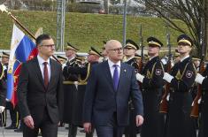 Minister Vučević meets with Slovenian Minister of Defence Šarec in Ljubljana