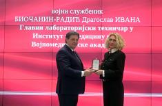 Ministar Gašić uručio odlikovanja pripadnicima Ministarstva odbrane i Vojske Srbije