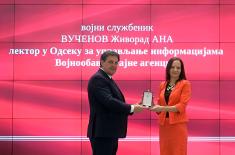 Ministar Gašić uručio odlikovanja pripadnicima Ministarstva odbrane i Vojske Srbije