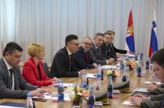 Minister Vučević meets with Slovenian Minister of Defence Šarec in Ljubljana