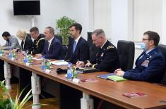 Разговори о унапређењу билатаралне војне сарадње са САД