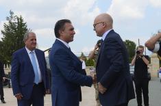 Minister Vučević lays wreath at Makedonitissa military cemetery in Cyprus