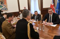 Састанак председника и врховног команданта Вучића са адмиралом Фрејзером