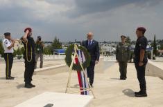 Minister Vučević lays wreath at Makedonitissa military cemetery in Cyprus