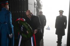 Положен венац на Авали поводом Дана државности