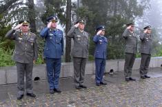 Положен венац на Споменик Незнаном јунаку поводом Дана победе