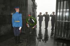 Chief of General Staff laid a wreath at the Monument to the Unknown Hero on Avala