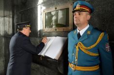 Chief of General Staff laid a wreath at the Monument to the Unknown Hero on Avala