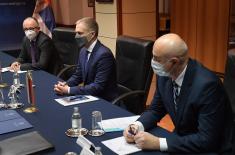 Minister Stefanović meets with Russian Ambassador Botsan-Kharchenko