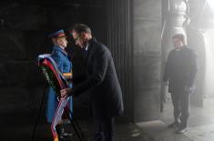 Položen venac na Spomenik Neznanom junaku povodom Dana primirja 