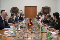 Ministers Stefanović and Fenghe: Cooperation in the field of defence at the highest level