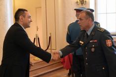Ministar Vulin: Ministarstvo odbrane i Vojska Srbije brinu o životnim pitanjima svojih pripadnika