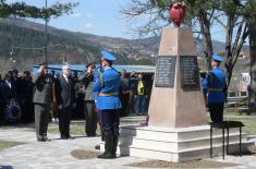 Minister Vučević lays wreath to commemorate Remembrance Day for Victims of NATO Aggression