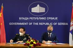 Ministers Stefanović and Fenghe: Cooperation in the field of defence at the highest level