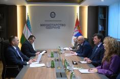 Састанак министра Гашића са амбасадором Републике Узбекистан