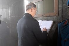 Položen venac na Spomenik Neznanom junaku povodom Dana primirja 