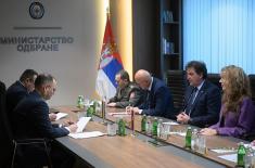 Састанак министра Гашића са амбасадором Републике Узбекистан