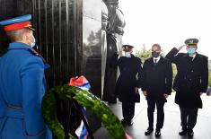 Ministar Stefanović položio venac na Spomenik neznanom junaku povodom Dana vojnih veterana 