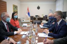 Састанак министра одбране и шефа Мисије ОЕБС-a у Србији