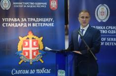 Minister Stefanović with descendants of Serbian First World War warriors