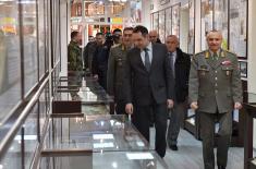 Tour of the Memorial Room in the Army Command