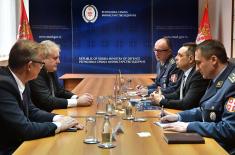 Meeting of the Minister of Defence with the Ambassador of the Republic of Belarus 