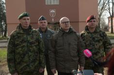 Minister Vučević visits 63rd Parachute Brigade