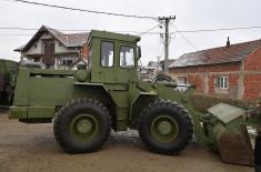 The military assist the flood affected population