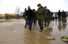 The military assist the flood affected population