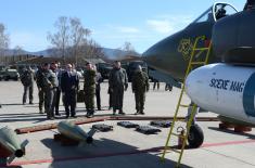 Minister Vučević visits 98th Air Brigade