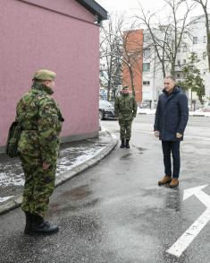 Minister Stefanović visits IT and Signals Training Centre in Gornji Milanovac