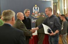 Badges and recognitions to soldiers who served their military service as volunteers