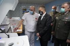 Minister Stefanović puts new scanner into service at Military Medical Academy