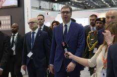 Predsednik Vučić u Abu Dabiju: Nastavićemo sa ulaganjem u našu vojsku i odbrambenu industriju
