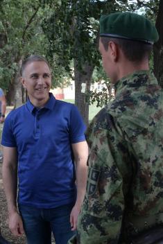Ministar Stefanović obišao Centar za obuku Kopnene vojske 