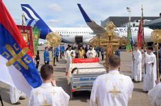 Припадници Гарде Војске Србије почасним шпалиром дочекали хиландарске светиње