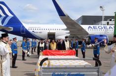 Припадници Гарде Војске Србије почасним шпалиром дочекали хиландарске светиње