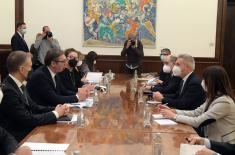 President and Supreme Commander Vučić meets with Italian Minister of Defence Guerini