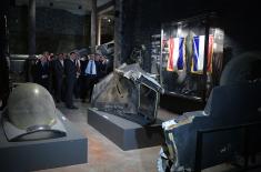 Commanders of the heroic brigades visit exhibition “Defence 78”
