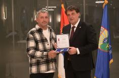 Uručene Boračke spomenice borcima i ratnim vojnim invalidima sa teritorije Lučana