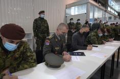 Minister Stefanović gets Covid-19 vaccine together with members of the armed forces