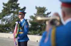 Minister Stefanović lays wreath at Monument to Unknown Soldier to mark Liberation of Belgrade Day