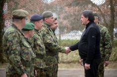 Министар Гашић обишао касарну „Књаз Милош Обреновић“ у Књажевцу