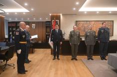 Министар Гашић уручио указ о постављењу на нову дужност у Генералштабу Војске Србије