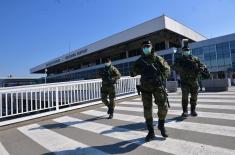 Minister Vulin visited the members of the armed forces at “Nikola Tesla” Airport