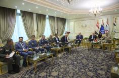 Министар Вучевић у Каиру обишао фабрику за производњу борбених возила