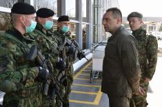 Minister Vulin visited the members of the armed forces at “Nikola Tesla” Airport