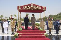 Minister Vučević lays wreaths at Monument to Unknown Hero, former president el-Sadat