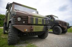 Ministar Vulin: Vojska se oprema novim vozilima, naoružanjem i sredstvima